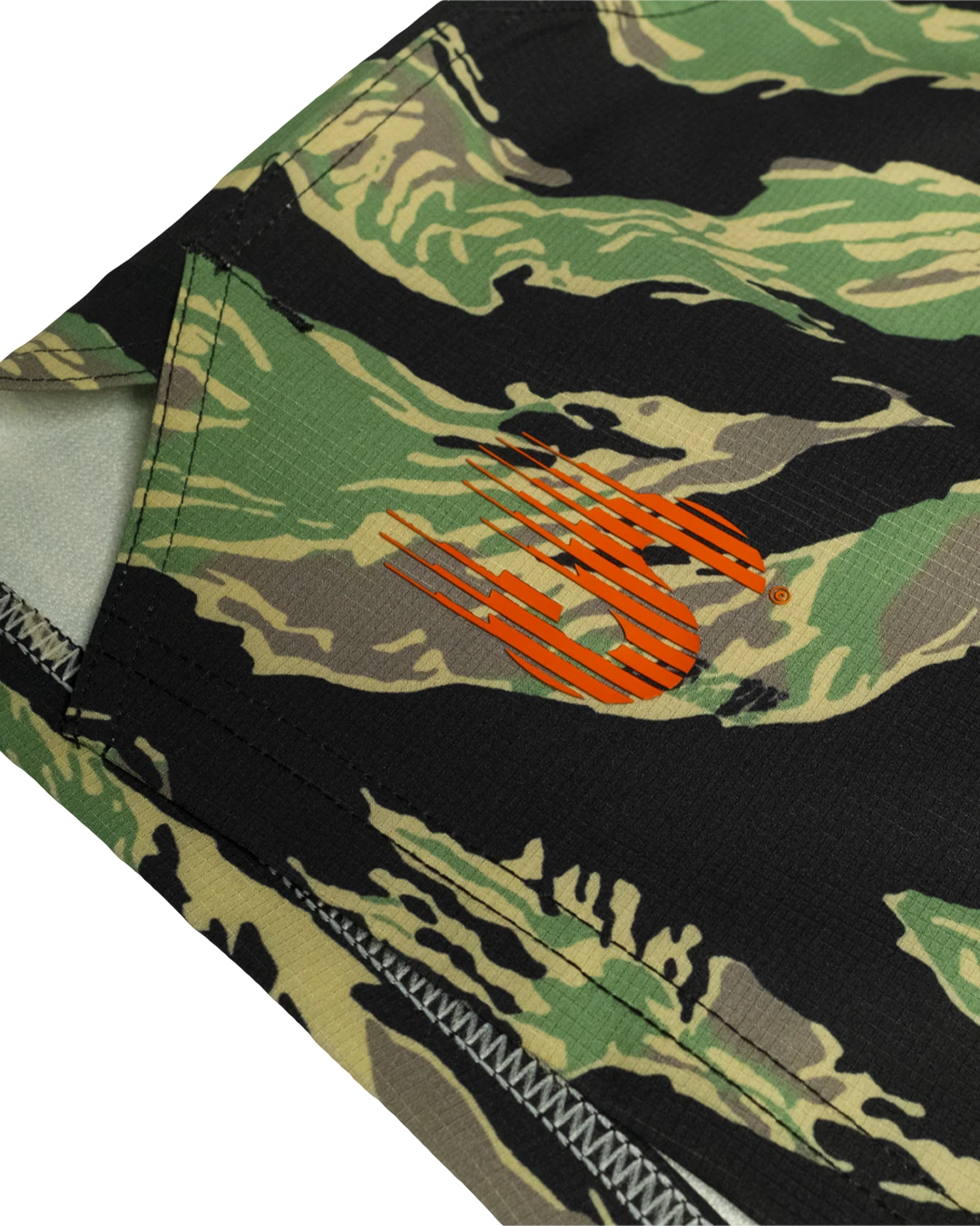 HAKATA TRAINING SHORTS - TIGER CAMO