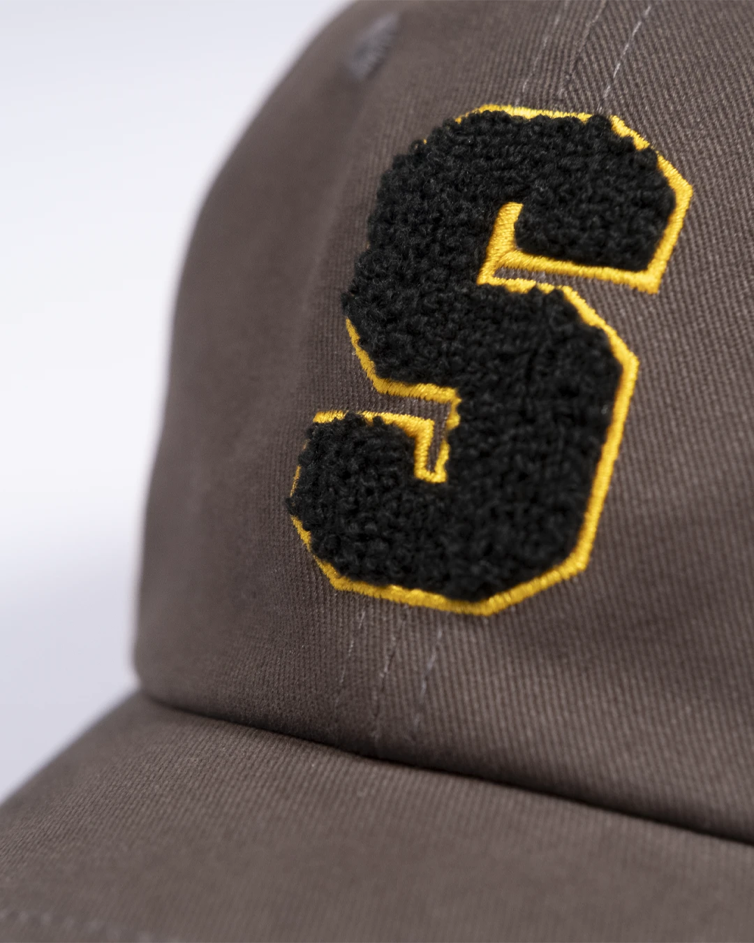 SCRAMBLE CHENILLE S LOGO DAD HAT