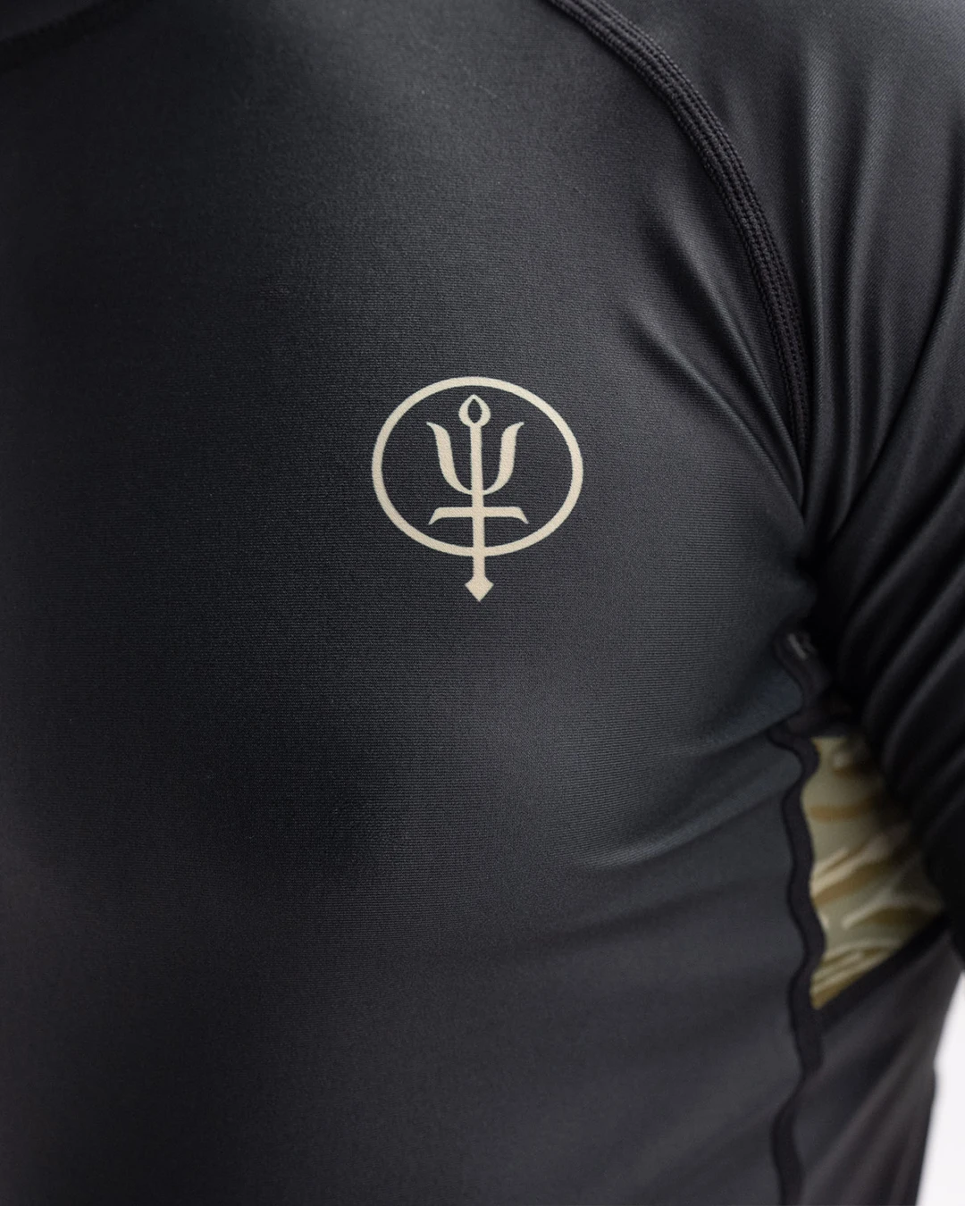 SCRAMBLE x THRUDARK ENSHU MK1 LS RASHGUARD